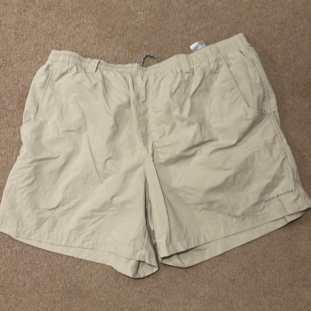 Columbia hiking/swim trunks